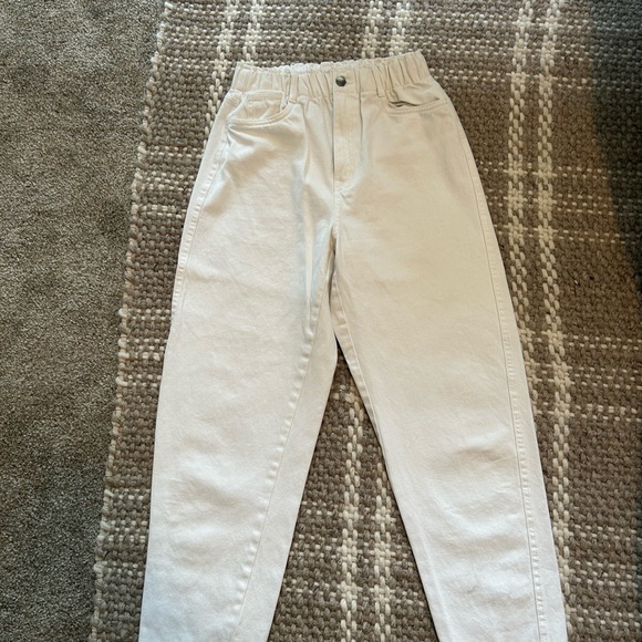 H&M Pants - Women’s white jeans